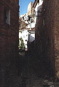 The road to the castle